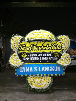 Papan Bunga Duka di Taba Koji